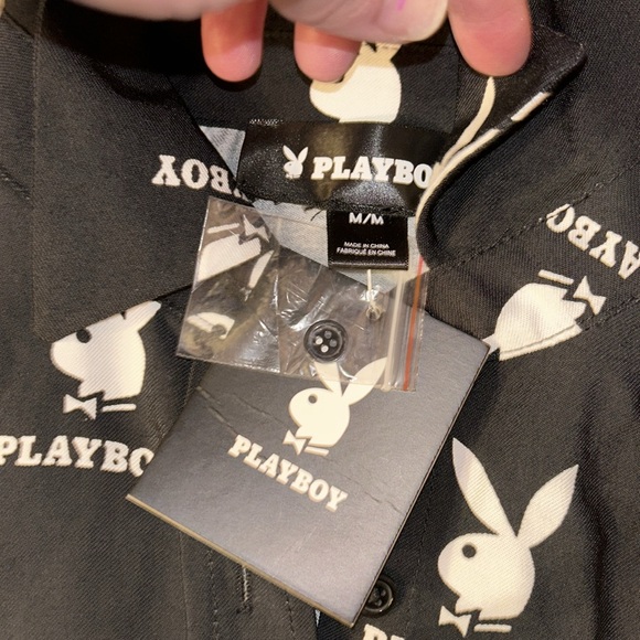 NWT Playboy Women's Cropped Button Down Shirt - Picture 4 of 8